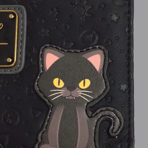 NWT DISNEY Loungefly Hocus Pocus Sanderson Sisters Black Flap Wallet